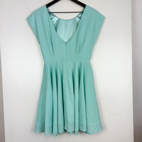 NWT Blaque Label Womens Mini Fit & Flare Mini Dress Blue - Size M - Picture 4 of 9